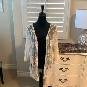 Sundance, Beautiful lace kimono